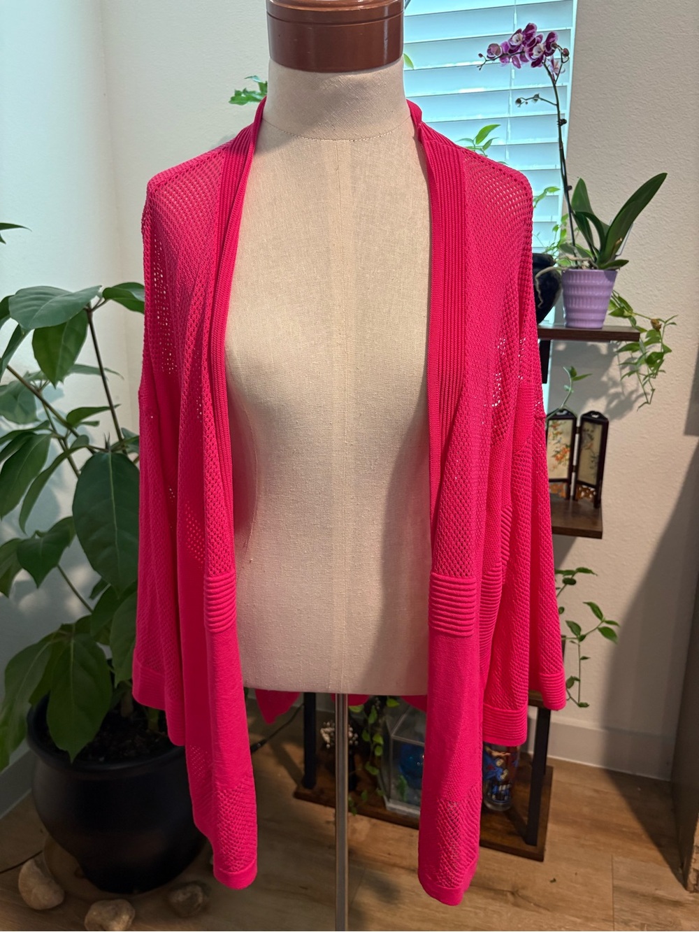 Andrea Jovine Vibrant Hot Pink Open-Front Women's Swimsuit Cover 62%Viscose EUC